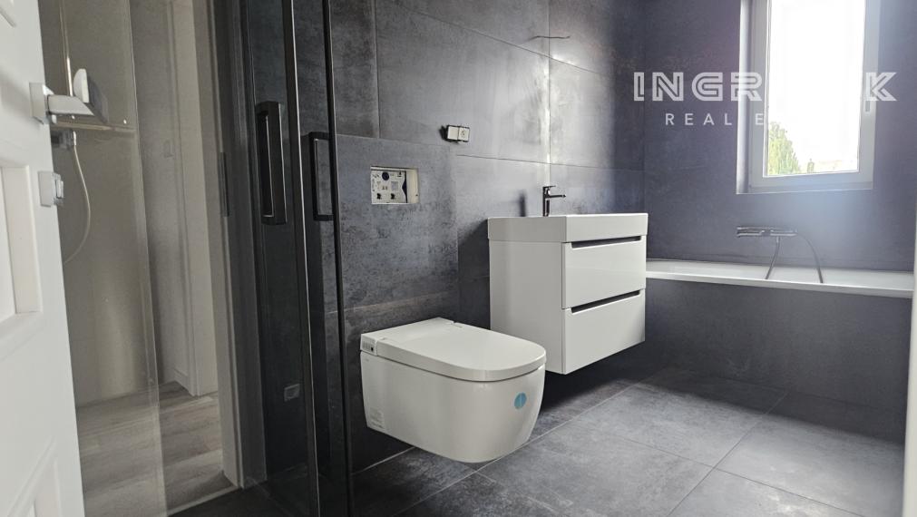 INGRE.SK I NOVOSTAVBA PREDAJ RODINNÉ DOMY S BYTMI PARKING ZÁHRADA obec ROVINKA