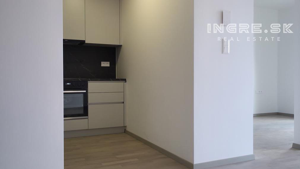 INGRE.SK I NOVOSTAVBA V CENTRE BRATISLAVY 1,5 IZBOVÝ BYT PROJEKT METROPOLIS