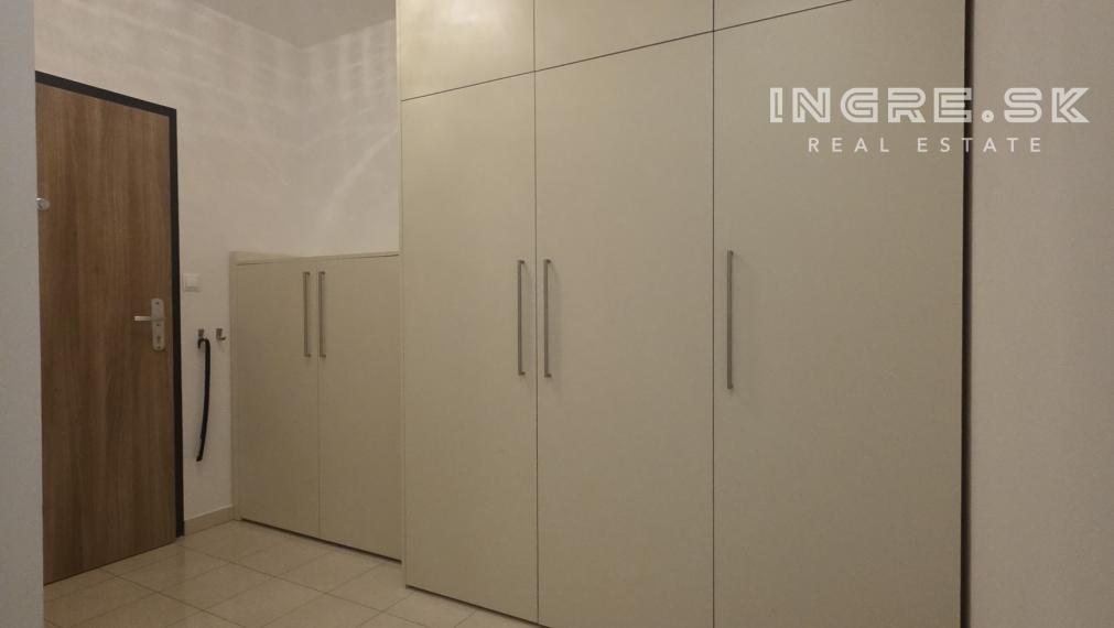INGRE.SK - VÝBORNÁ PONUKA NA PRENÁJOM - 4 IZBOVÝ BYT - VEĽKÁ LOGGIA  - 2 X PARKING - BRATISLAVA KARLOVA VES