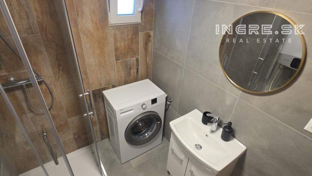 NA PREDAJ ZAUJÍMAVÝ PRIESTOR S POZEMKOM A PARKOVANÍM BRATISLAVA VRAKUŇA