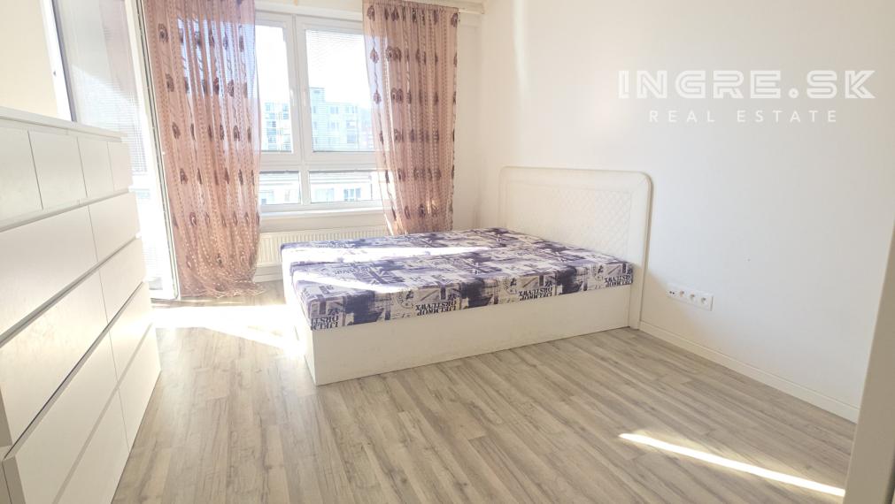 BRATISLAVA NOVÉ MESTO NOBELOVA ulica - PREDAJ 2 IZBOVÝ BYT S BALKÓNOM