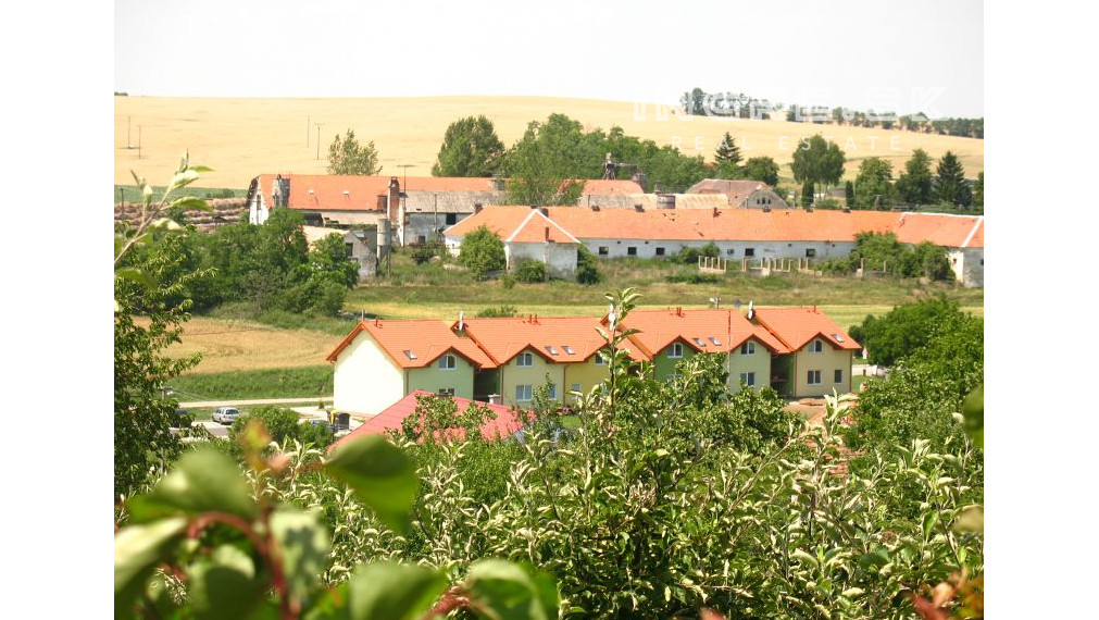 NA PREDAJ PEKNÝ PRAVIDELNÝ POZEMOK obec RUMANOVÁ okres NITRA