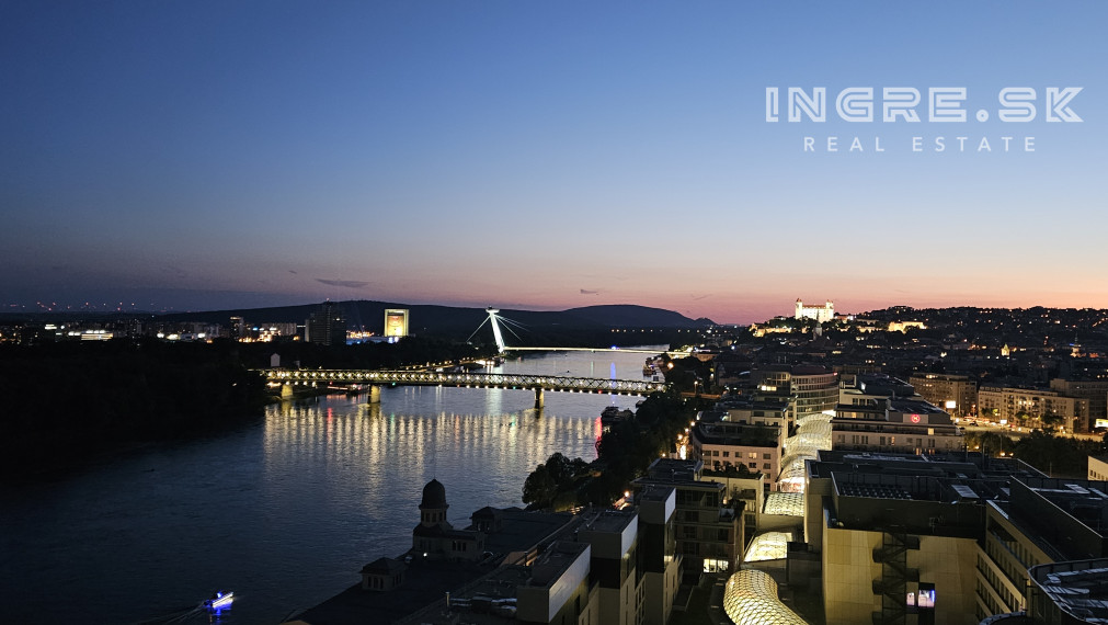 NA PRENÁJOM 2 IZBOVÝ BYT S PARKOVANÍM BRATISLAVA EUROVEA TOWER