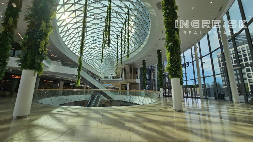 NA PRENÁJOM 2 IZBOVÝ BYT S PARKOVANÍM BRATISLAVA EUROVEA TOWER