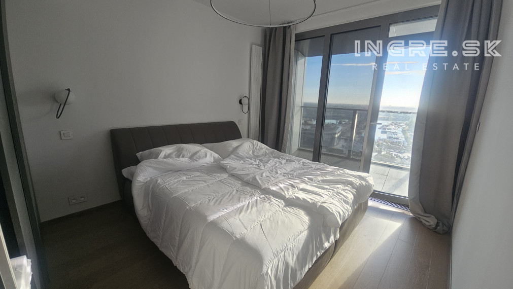 NA PRENÁJOM 2 IZBOVÝ BYT S PARKOVANÍM BRATISLAVA EUROVEA TOWER