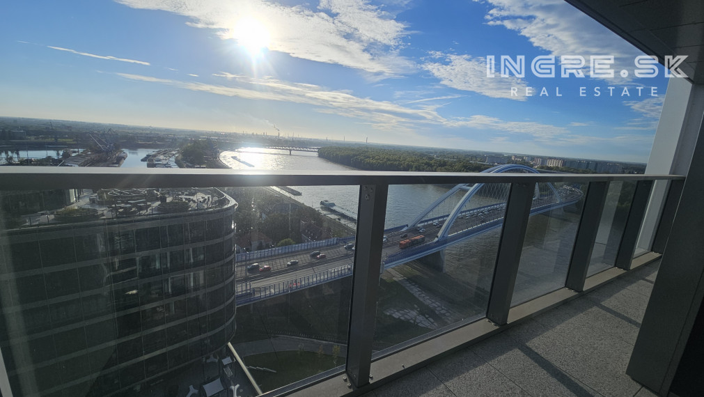 NA PRENÁJOM 2 IZBOVÝ BYT S PARKOVANÍM BRATISLAVA EUROVEA TOWER