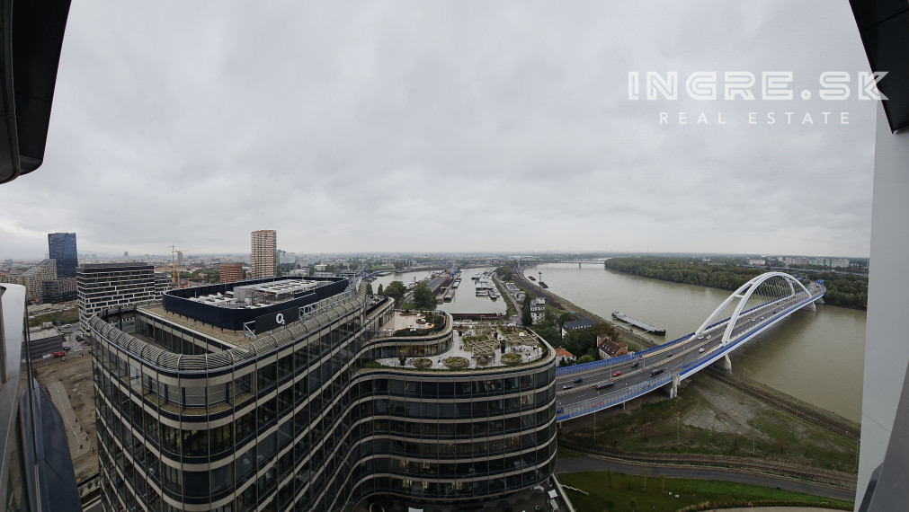 PRENÁJOM NOVOSTAVBA EUROVEA - 3 IZBOVÝ BYT S PARKOVANÍM