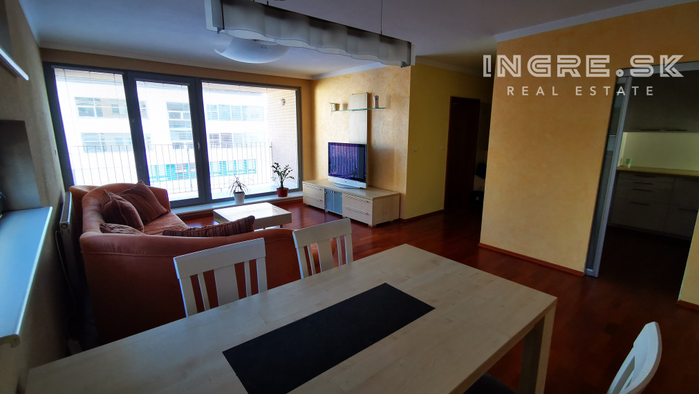 REZERVOVANÉ - VÝBORNÁ LOKALITA 3 IZBOVÝ BYT BRATISLAVA NOVÉ MESTO BAJKALSKÁ - PASIENKY