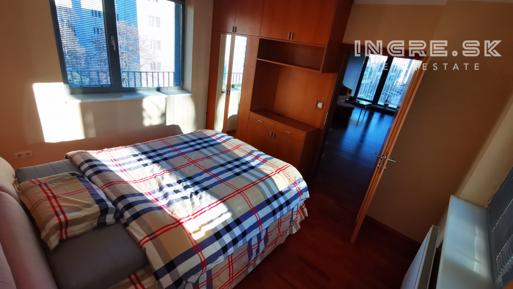 REZERVOVANÉ - VÝBORNÁ LOKALITA 3 IZBOVÝ BYT BRATISLAVA NOVÉ MESTO BAJKALSKÁ - PASIENKY