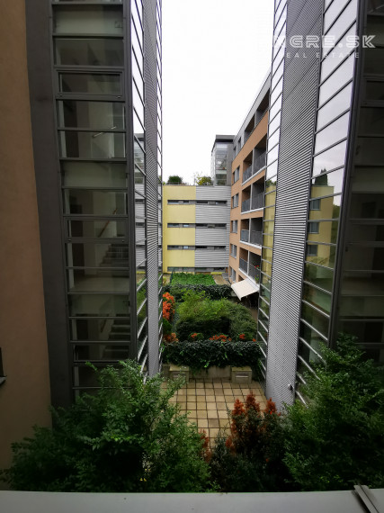 REZERVOVANÉ - VÝBORNÁ LOKALITA 3 IZBOVÝ BYT BRATISLAVA NOVÉ MESTO BAJKALSKÁ - PASIENKY