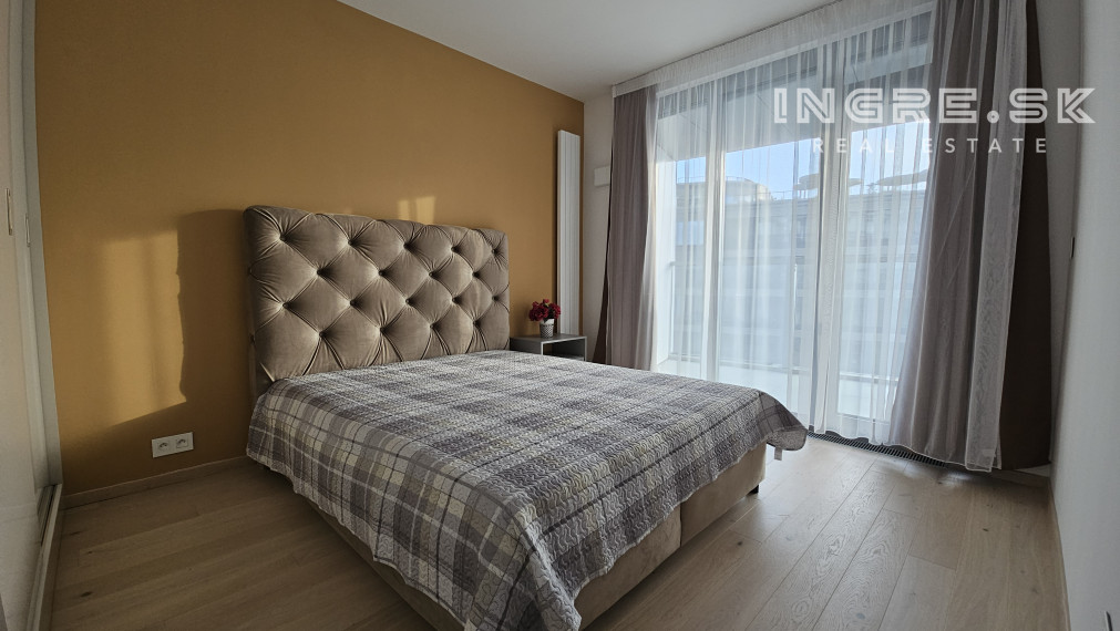 NA PRENÁJOM 2 IZBOVÝ BYT S PARKOVANÍM BRATISLAVA EUROVEA II