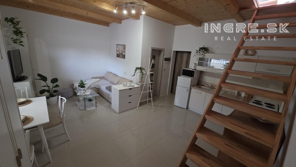 REZERVOVANÉ - 2 IZBOVÝ MEZONET S PARKOVANÍM BRATISLAVA NOVÉ MESTO