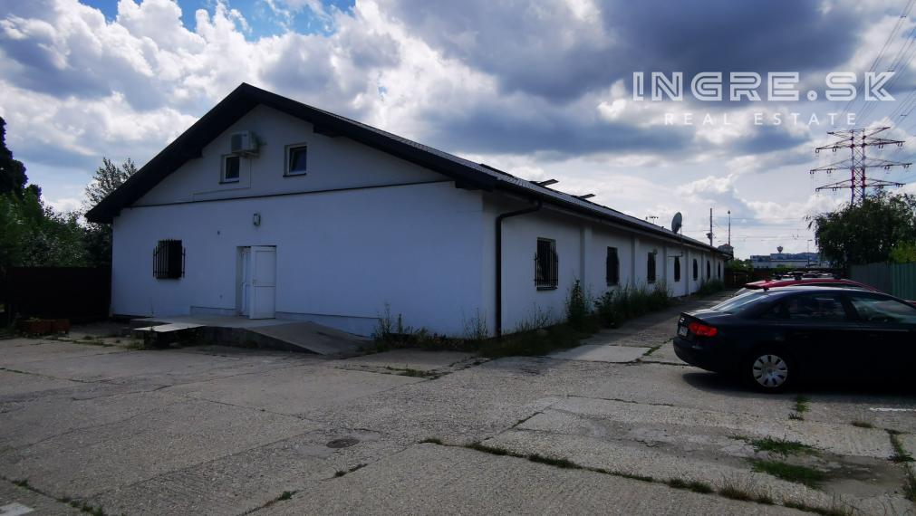 REZERVOVANÉ - 2 IZBOVÝ MEZONET S PARKOVANÍM BRATISLAVA NOVÉ MESTO