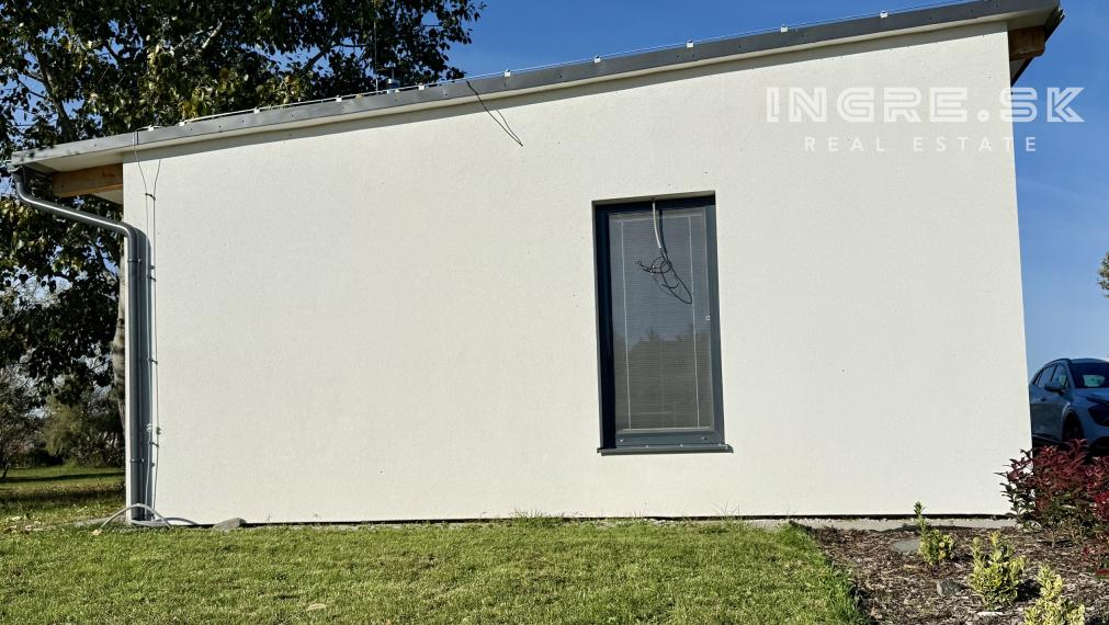 NA PREDAJ CHATA S POZEMKOM PRI VODE ZA DOBRÚ CENU