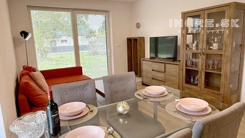 NA PREDAJ CHATA S POZEMKOM PRI VODE ZA DOBRÚ CENU