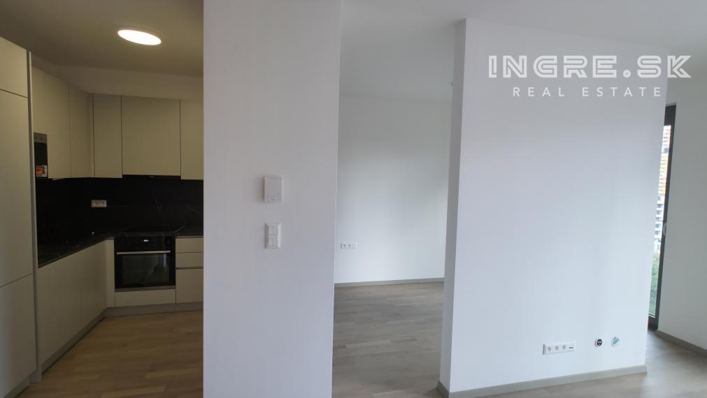 INGRE.SK I NOVOSTAVBA V CENTRE BRATISLAVY 1,5 IZBOVÝ BYT PROJEKT METROPOLIS