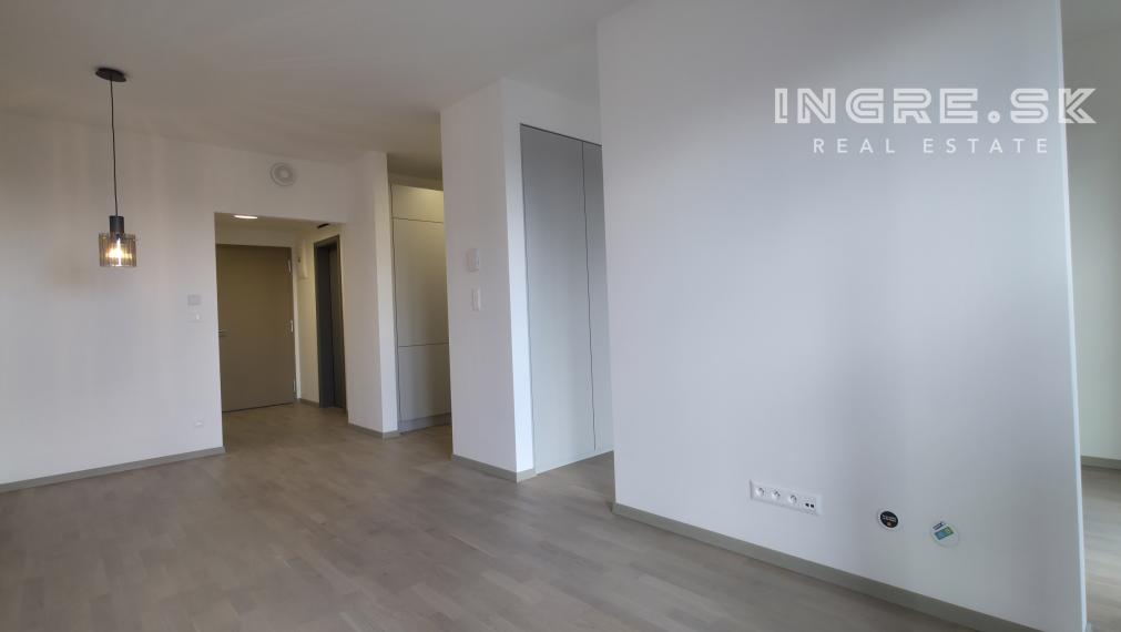 INGRE.SK I NOVOSTAVBA V CENTRE BRATISLAVY 1,5 IZBOVÝ BYT PROJEKT METROPOLIS