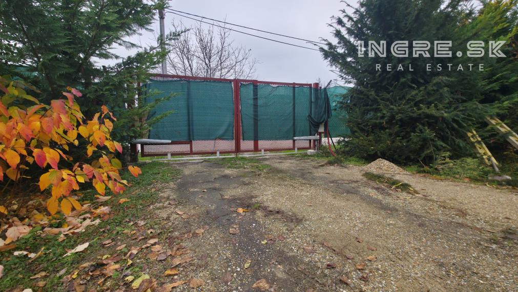 NA PREDAJ STAVEBNÝ POZEMOK BRATISLAVA RUŽINOV PRIEVOZ