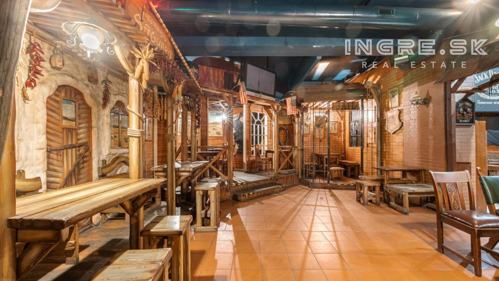 Poúkame Vám na prenájom Reštauráciu COUNTRY CITY PUB, Nové Zámky.