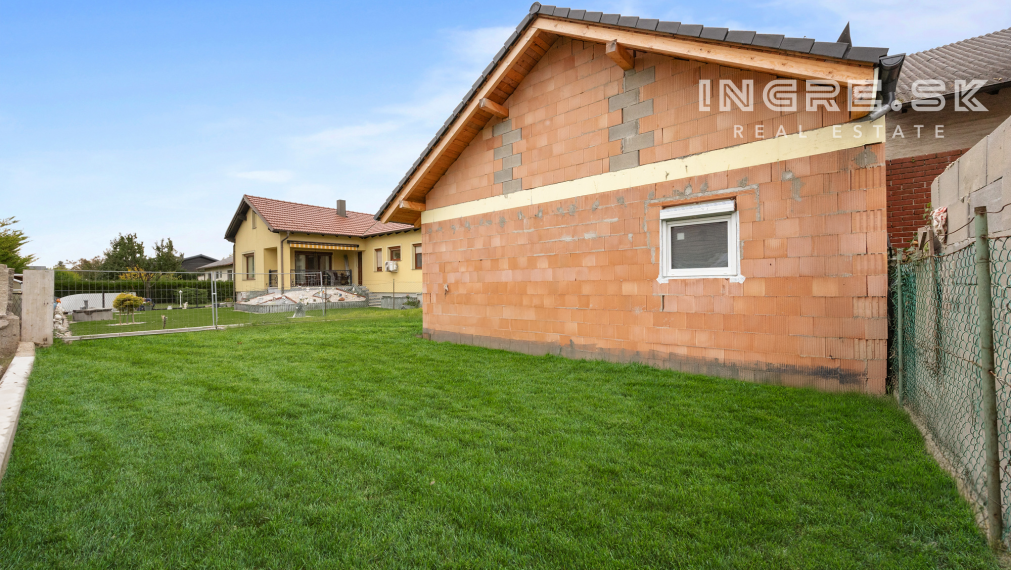 Na predaj 5 izbový rodinný dom KITTSEE, 410 m2.