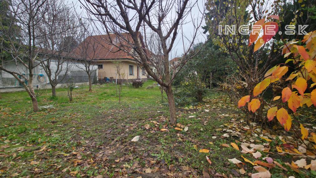 STAVEBNÝ POZEMOK VÝBORNÁ LOKALITA BRATISLAVY