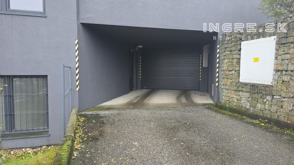 INGRE.SK - VÝBORNÁ PONUKA NA PRENÁJOM - 4 IZBOVÝ BYT - VEĽKÁ LOGGIA  - 2 X PARKING - BRATISLAVA KARLOVA VES