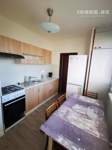 NA PRENÁJOM 4 IZBOVÝ BYT S LOGGIOU BRATISLAVA - PODUNAJSKÉ BISKUPICE