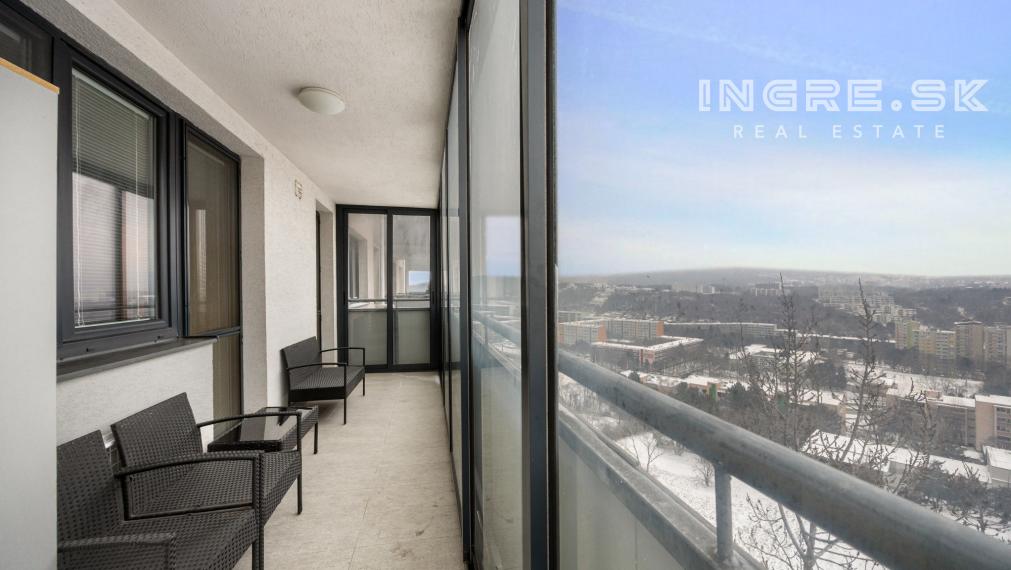 PRENÁJOM VEĽKÝ 4 IZBOVÝ BYT S LOGGIOU 2 X PARKING BRATISLAVA KARLOVA VES