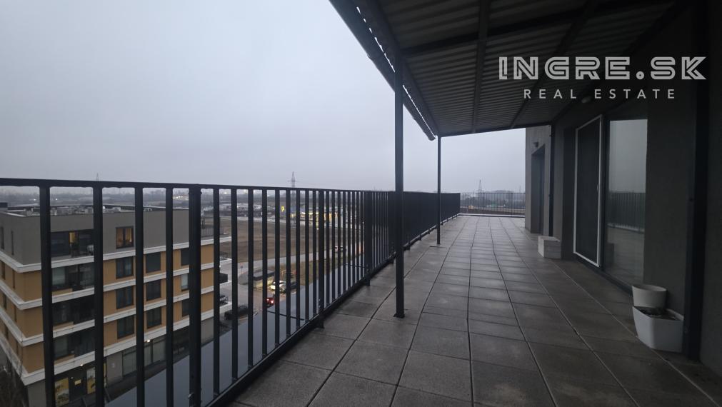 PREDAJ 4 IZBOVÝ PENTHOUSE S TERASOU 93 m²  2 PODZEMNÉ PARKOVACIE MIESTA - LOKALITA NOVÝ RUŽINOV BAJKALSKÁ