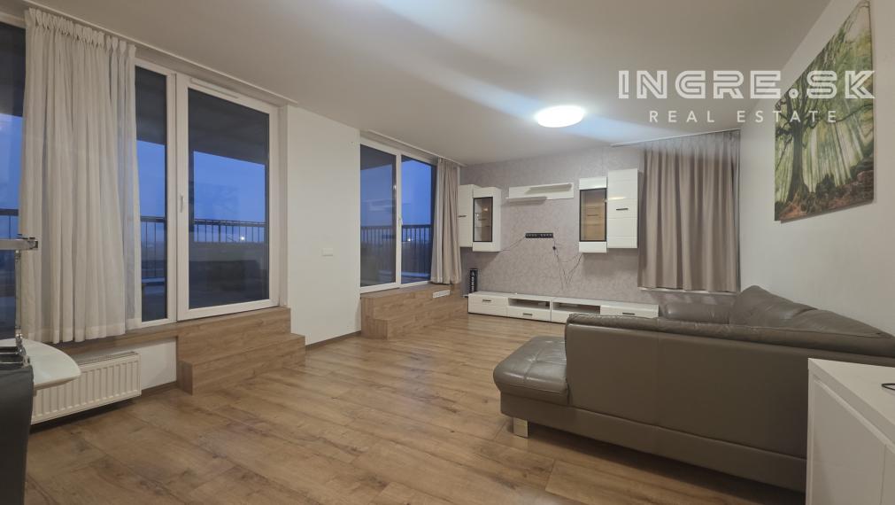 PREDAJ 4 IZBOVÝ PENTHOUSE S TERASOU 93 m²  2 PODZEMNÉ PARKOVACIE MIESTA - LOKALITA NOVÝ RUŽINOV BAJKALSKÁ