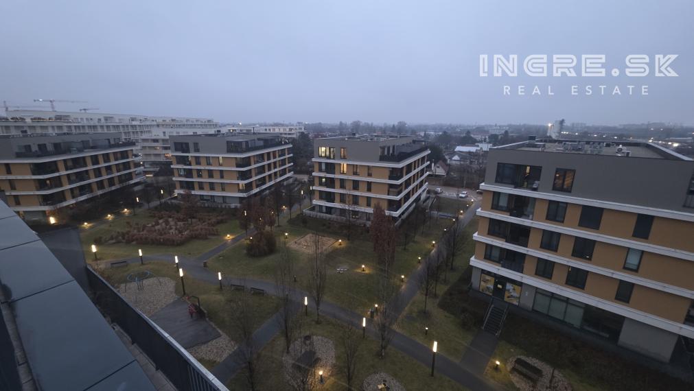 PREDAJ 4 IZBOVÝ PENTHOUSE S TERASOU 93 m²  2 PODZEMNÉ PARKOVACIE MIESTA - LOKALITA NOVÝ RUŽINOV BAJKALSKÁ