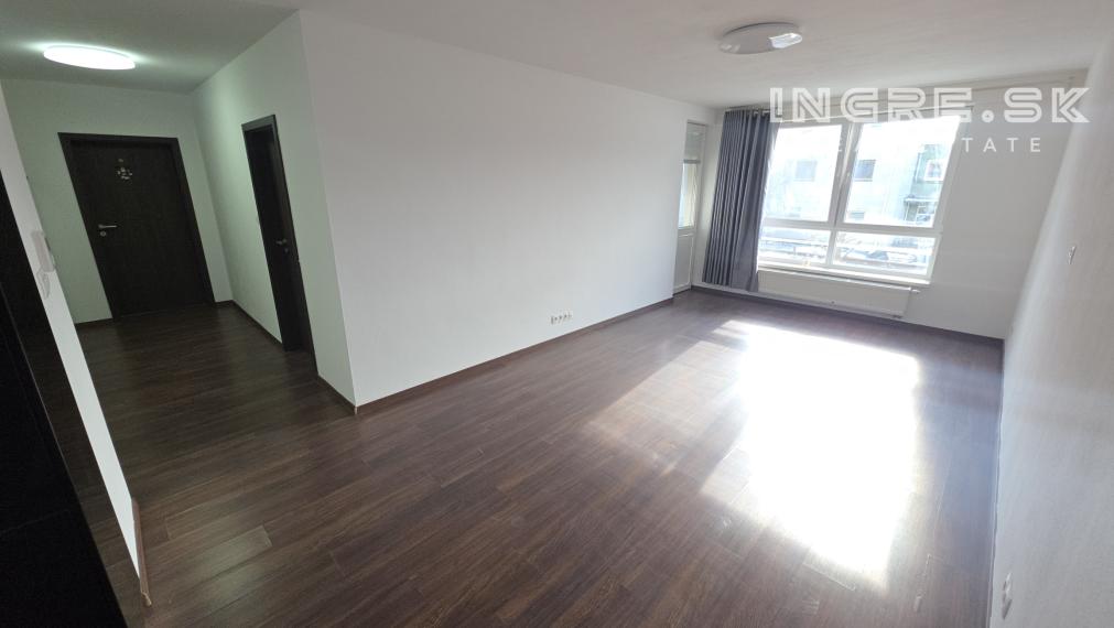 3 IZBOVÝ BYT S PARKOVANÍM BRATISLAVA - NOVÉ MESTO, NOBELOVA ulica