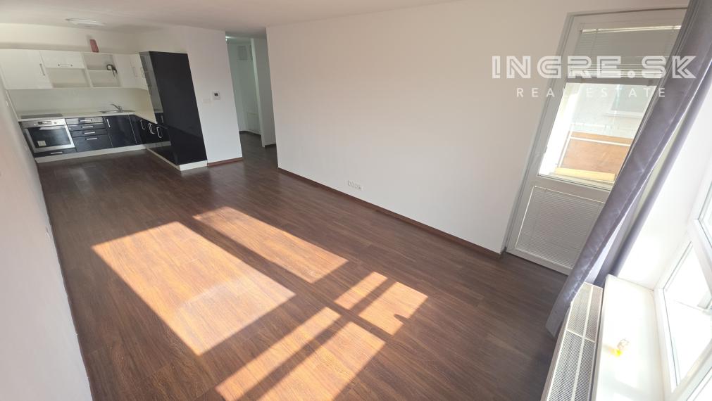 3 IZBOVÝ BYT S PARKOVANÍM BRATISLAVA - NOVÉ MESTO, NOBELOVA ulica