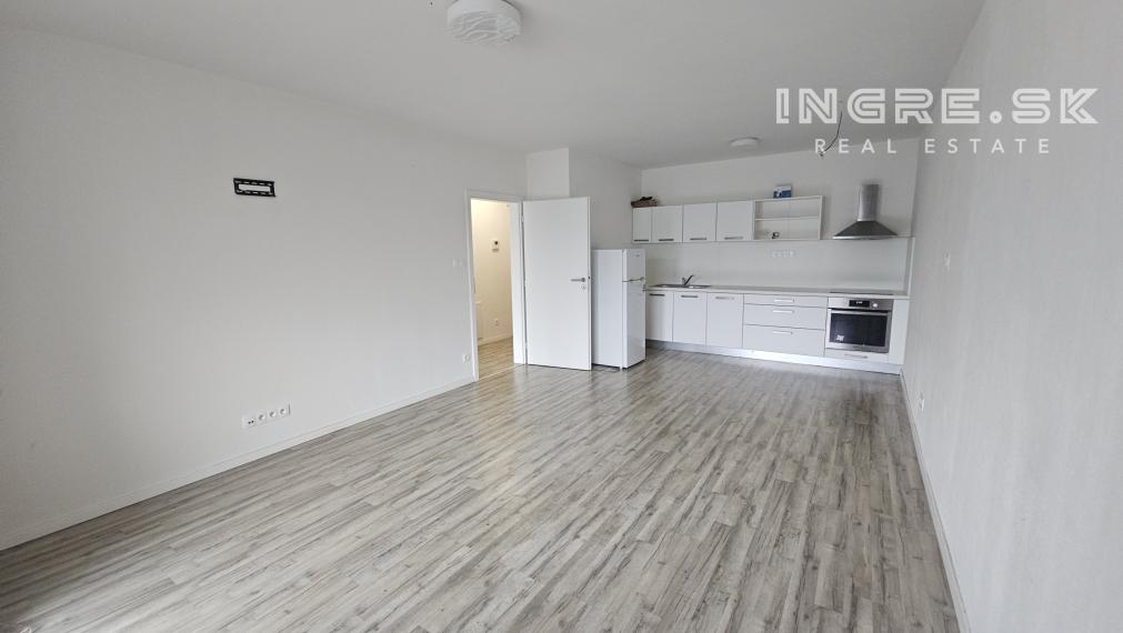 NA PREDAJ 2 IZBOVÝ BYT S PARKOVANÍM BRATISLAVA NOVÉ MESTO, Nobelova ulica