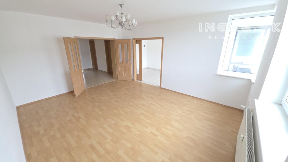 VEĽKÝ 80 m2 - 3 IZBOVÝ BYT S BALKÓNOM BRATISLAVA VRAKUŇA