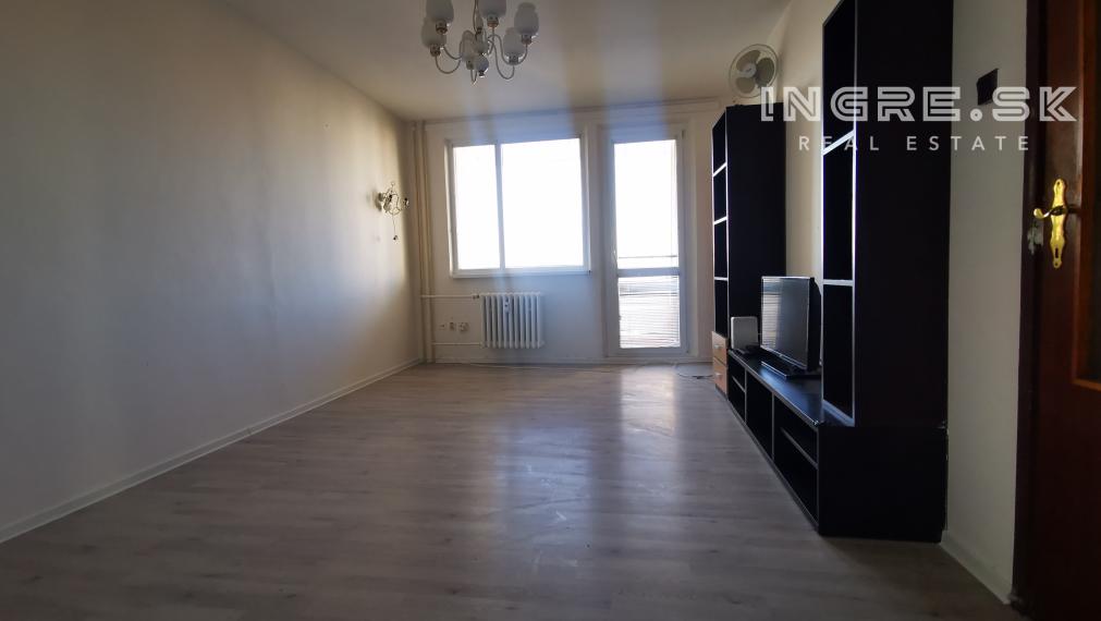 PRENÁJOM 4 IZBOVÝ BYT BRATISLAVA II