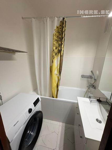 PRENÁJOM 4 IZBOVÝ BYT BRATISLAVA II