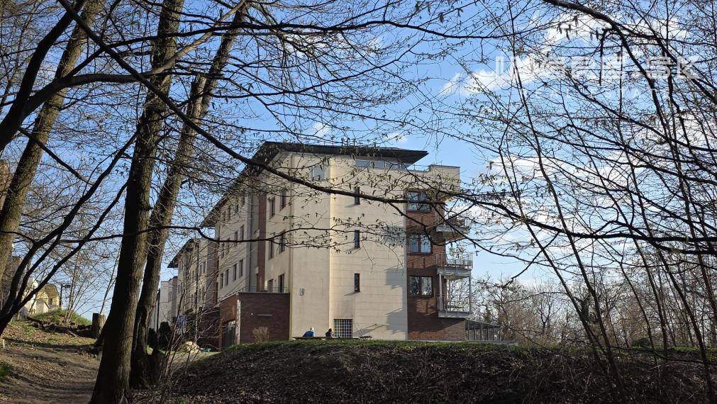 TOP LOKALITA BRATISLAVA KRAMÁRE 2 IZBOVÝ BYT S TERASOU BALKÓNOM A PARKOVANÍM