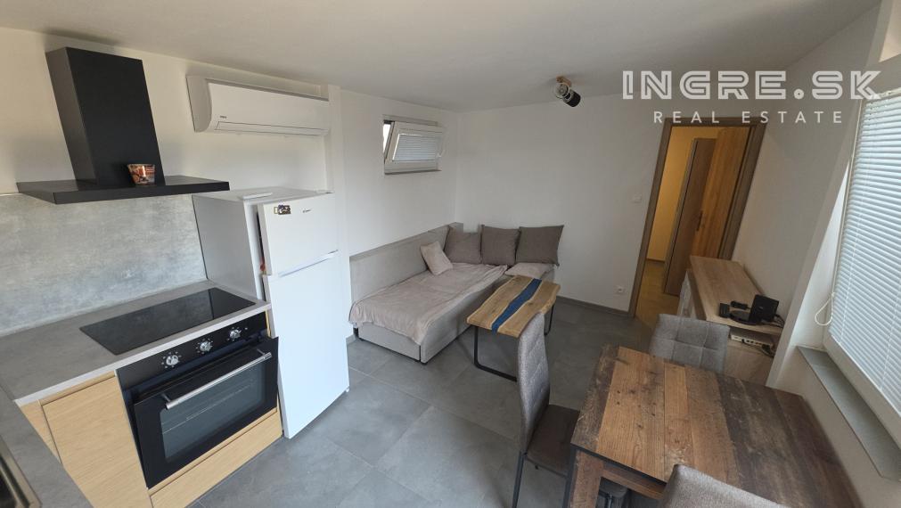 NA PREDAJ ZAUJÍMAVÝ PRIESTOR S POZEMKOM A PARKOVANÍM BRATISLAVA VRAKUŇA