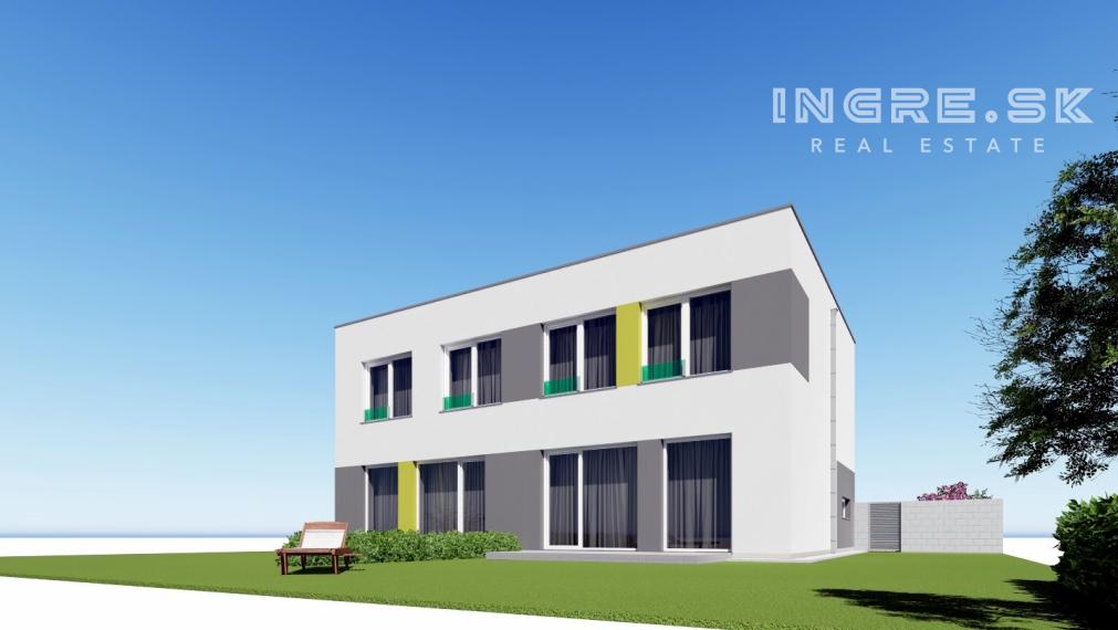 BYTY V ROVINKE - POSLEDNÝ VOĽNÝ BYT S PARKOVANÍM A ZÁHRADOU