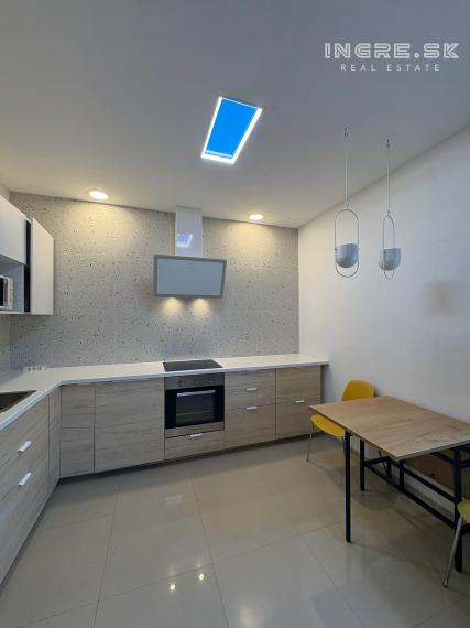 NA PREDAJ 2 IZBOVÝ MEZONET S PARKOVANÍM BRATISLAVA - NOVÉ MESTO, Vajnorská ul.