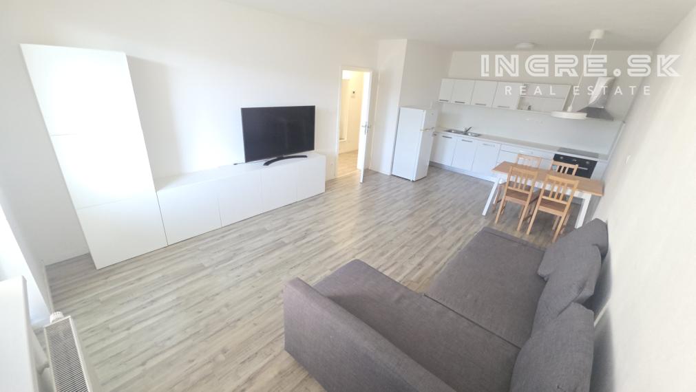 BRATISLAVA NOVÉ MESTO NOBELOVA ulica - PREDAJ 2 IZBOVÝ BYT S BALKÓNOM