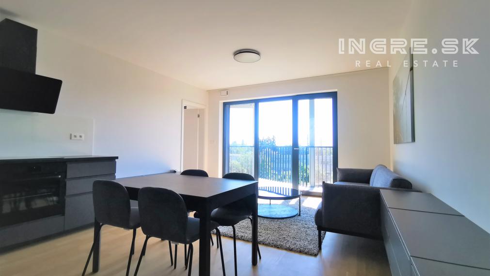 PRENÁJOM 2 IZBOVÝ BYT S BALKÓNOM A PARKOVANÍM - GUTHAUS RAČIANSKA