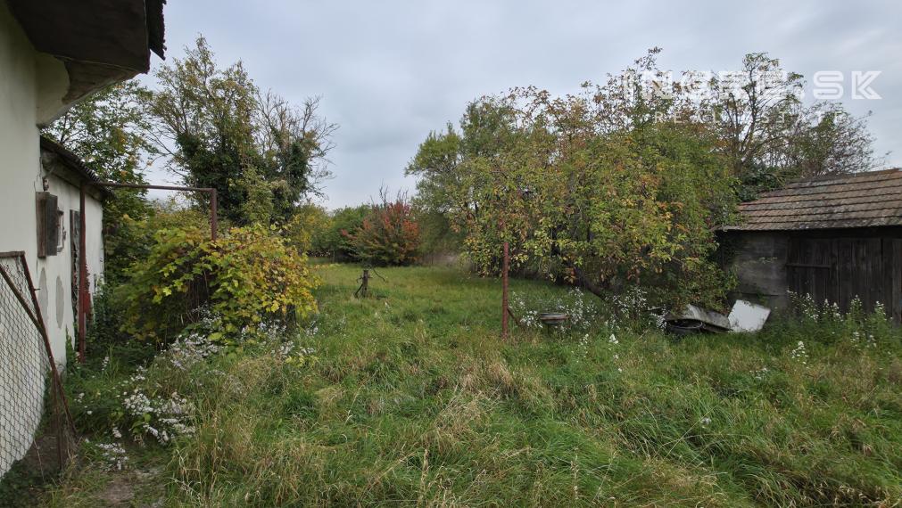 STAVEBNÝ POZEMOK - MOST PRI BRATISLAVE