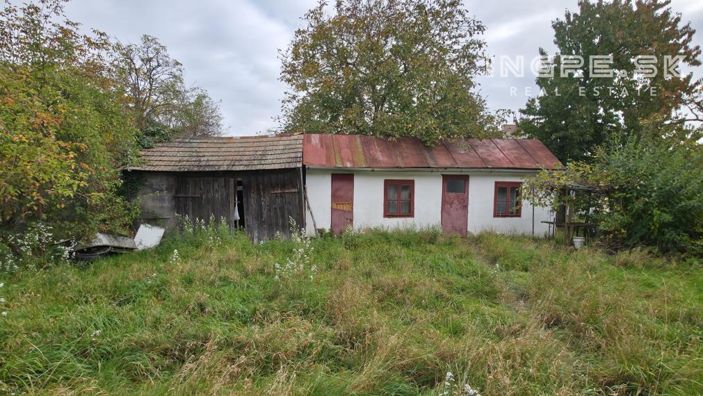 STAVEBNÝ POZEMOK - MOST PRI BRATISLAVE