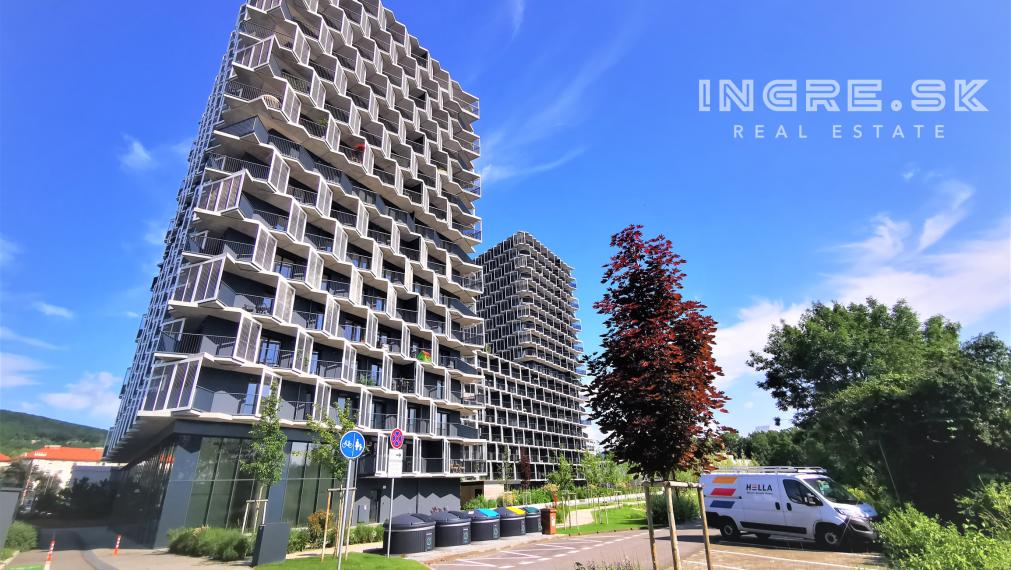 INGRE.SK I PRENÁJOM GUTHAUS 2 IZBOVÝ BYT S BALKÓNOM A PARKOVANÍM KRÁSNY VÝHĽAD