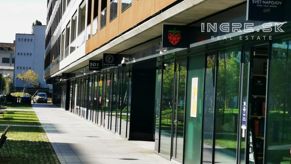 ingre.sk PRENÁJOM URBAN RESIDENCE 3 IZBOVÝ BYT S PARKOVANÍM A VEĽKOU LOGGIOU