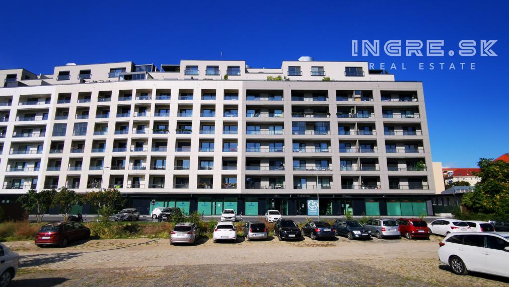 ingre.sk PRENÁJOM URBAN RESIDENCE 3 IZBOVÝ BYT S PARKOVANÍM A VEĽKOU LOGGIOU