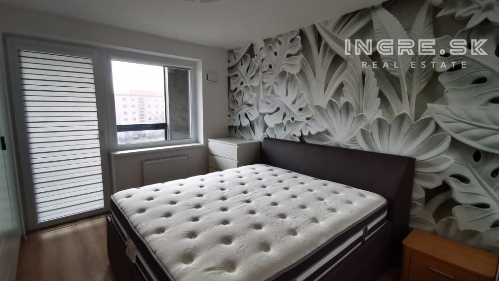 ingre.sk PRENÁJOM URBAN RESIDENCE 3 IZBOVÝ BYT S PARKOVANÍM A VEĽKOU LOGGIOU