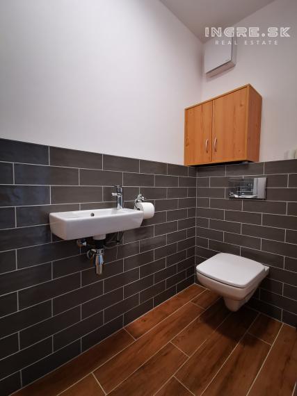 ingre.sk PRENÁJOM URBAN RESIDENCE 3 IZBOVÝ BYT S PARKOVANÍM A VEĽKOU LOGGIOU